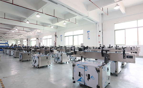 平面貼標機,貼標機,全自動(dòng)貼標機廠(chǎng)家