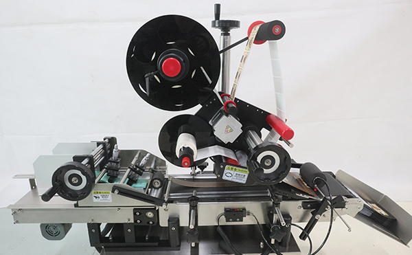 全自動(dòng)高速分卡貼標,貼標機,平面貼標機