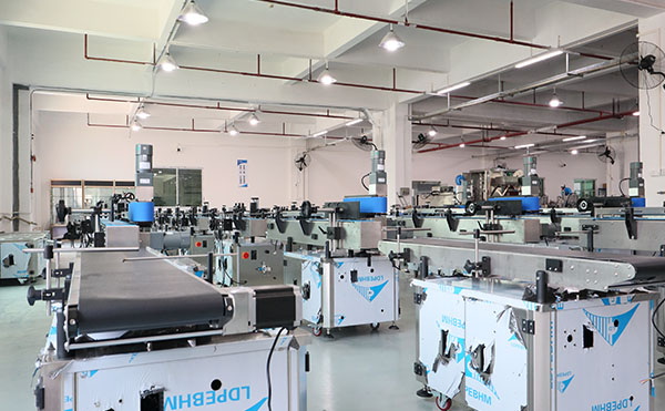 全自動(dòng)分頁(yè)平面貼標機,分頁(yè)平面貼標機,全自動(dòng)貼標機