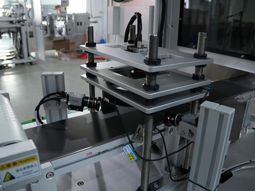 為什么越來(lái)越多工廠(chǎng)選擇外觀(guān)視覺(jué)檢測設備?答案在這里