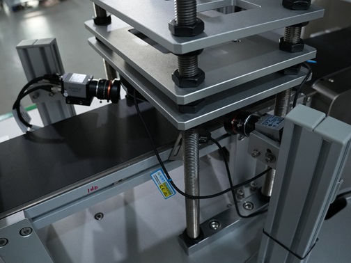 非標五金件視覺(jué)篩選機,五金件視覺(jué)篩選機廠(chǎng)家,視覺(jué)篩選機