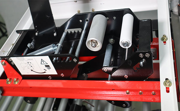 一字型全自動(dòng)封箱機,全自動(dòng)封箱機,一字型封箱機